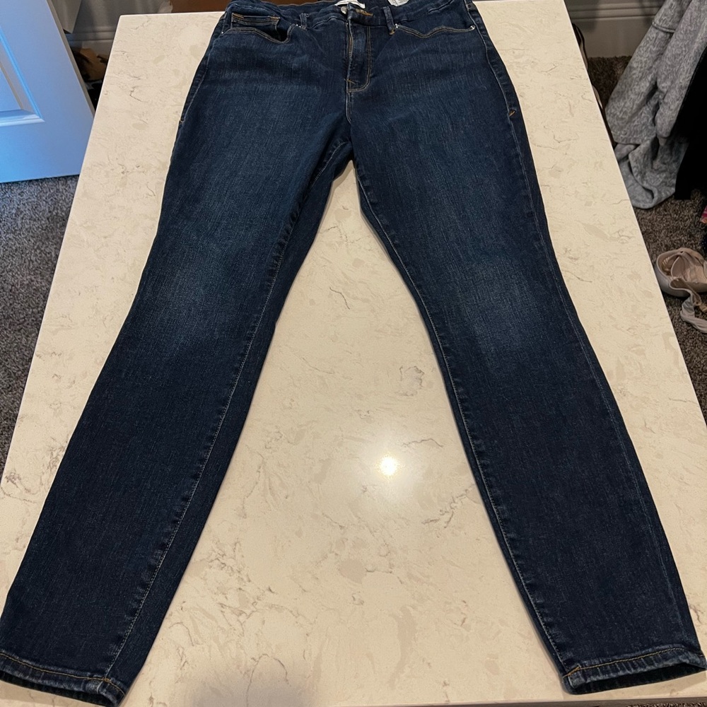Size 14 Good American Skinny Jeans. EUC.